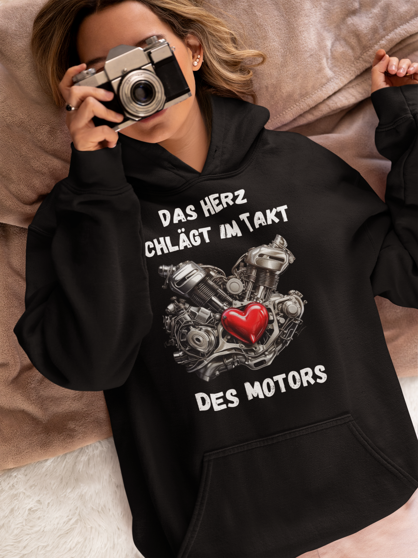 Das Herz schlägt im Takt des Motors - Basic Unisex Hoodie