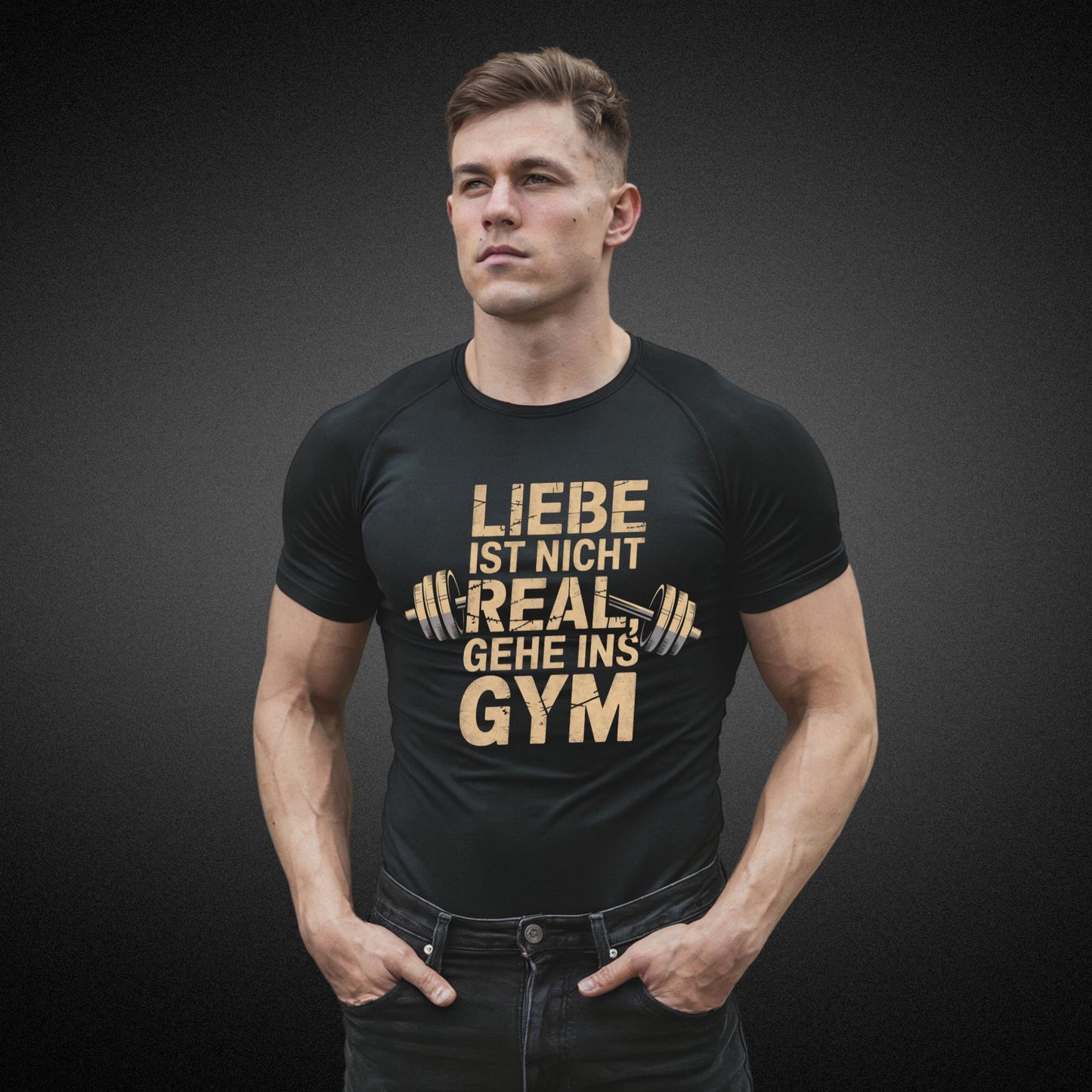 Liebe ist nicht real, gehe ins Gym - Sport T-Shirt mit Hantel-Motiv und motivierendem Spruch - Premium Shirt