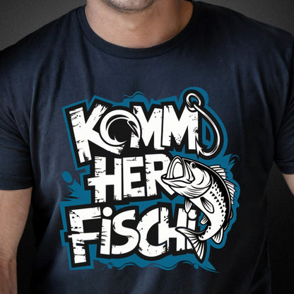 Angler T-Shirt mit Fischmotiv und Spruch 'Komm Her Fischi' – Perfekt als Geschenk für Angler - Premium Shirt